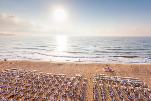 SOL by Meliá Luna Bay Resort - All Inclusive — Beach