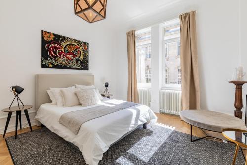LUXUEUX APPARTEMENT CENTRE VILLE