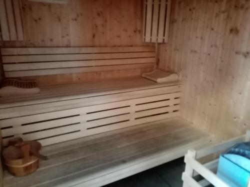 Photo de la galerie de l'établissement Appartement calme au pied des pistes, à Valmeinier