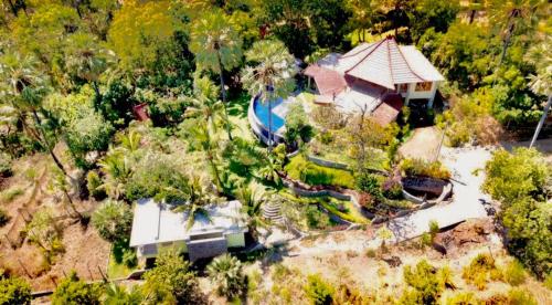 Zahrada ubytování Villa Cantik Sambirenteng
