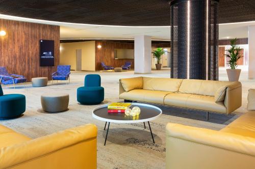 Ruang duduk di Pullman Paris Montparnasse