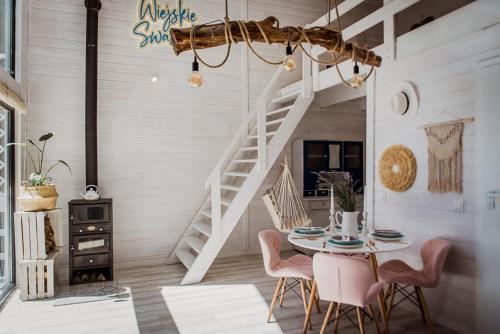 Foto dalla galleria di Wiejskie Swawole-domki w lesie na wsi a Wielgie Topór