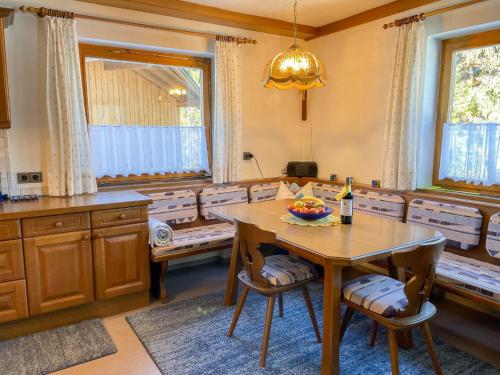 Ruang duduk di Apartment Karwendel by Interhome