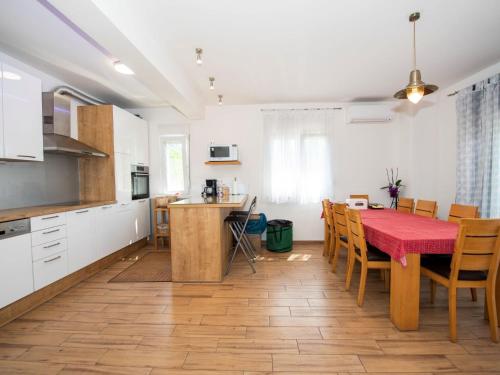 Holiday Home Stella Kastela by Interhome