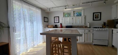 Union Pier-Grace Cottage – Photos 2