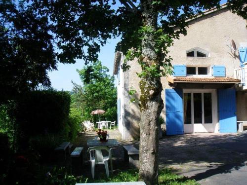 Maison de 3 chambres avec jardin clos a Lacrouzette