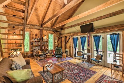 Pet-Friendly Leicester Mountain View Escape – Photos 5