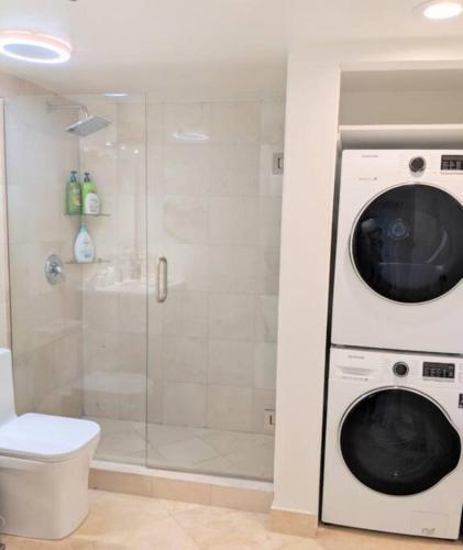 Condo in Brickell Business District photo 4