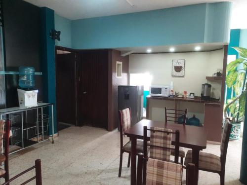 Kuchyň nebo kuchyňský kout v ubytování HOTEL ACUARIO CATEMACO