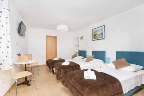 Peruzovic Rooms 1