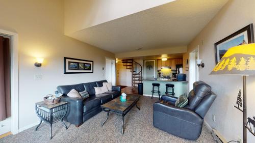 Lake Drive Loft – Photos 3
