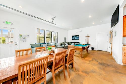 Edna's Corner Game Room – Photos 5