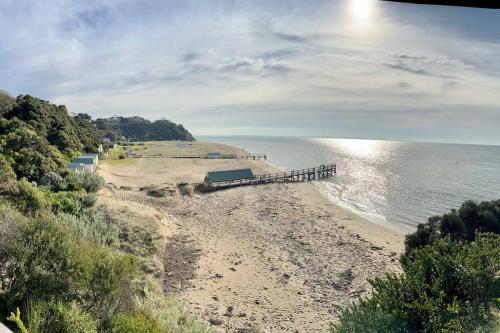Gallery image of Cosy Back Beach Hideaway with Fire Pit. in Portsea