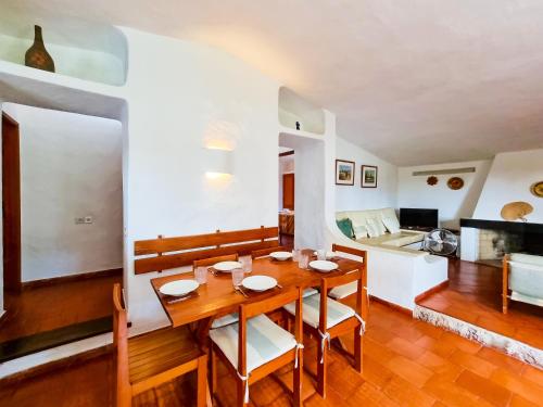 FLH Balaia House with Terrace