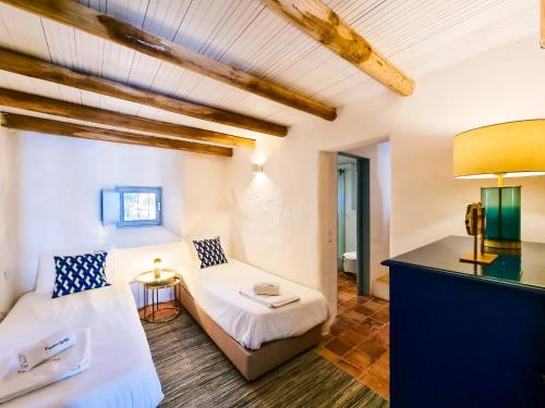 FLH Vale Judeu Rustic Mezzanine Cottage I