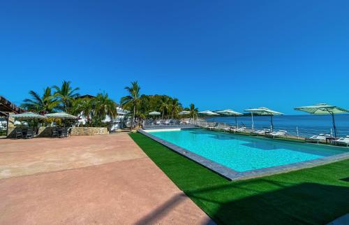 Bazén v ubytování Orangea Beach Resort nebo v jeho okolí