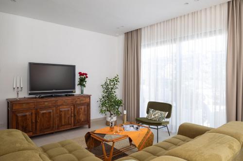 Luxury Villa Cippico XXII with Pool