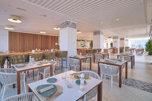 Restaurace v ubytování Hotel Marina Badalona