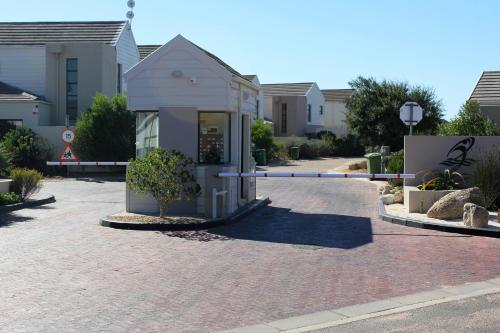 Ellefsen Golf Suite 124 – Photos 5