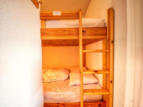 Krevet ili kreveti na kat u jedinici u objektu Appartement Morillon 1100, 2 pièces, 6 personnes - FR-1-642-27