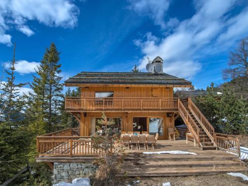 Chalet spacieux près des pistes avec terrasse sud