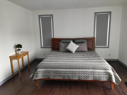 Lova arba lovos apgyvendinimo įstaigoje New house with comfortable king beds