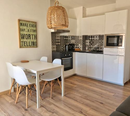 Un balcon sur les toits d'Aix