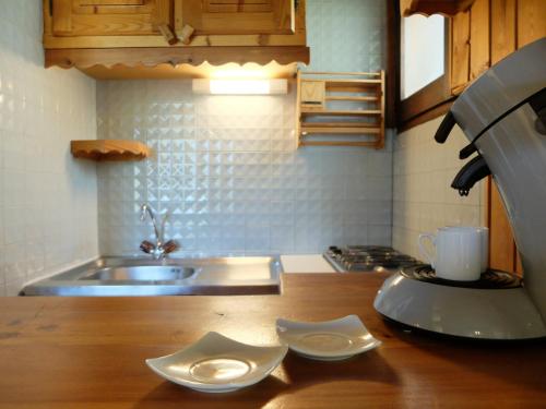 Fotografia z galérie ubytovania Studio cosy mezzanine proche pistes avec balcon et animaux admis à Tignes - FR-1-502-353 v destinácii Tignes