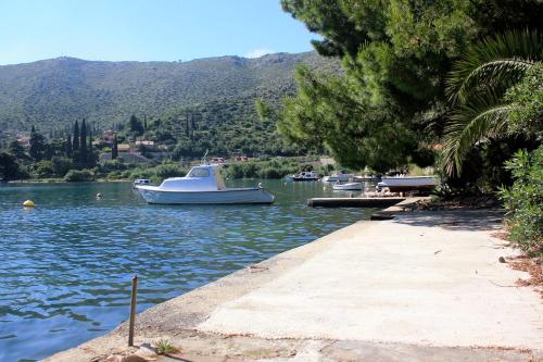 Galeriebild der Unterkunft Apartments by the sea Zaton Mali (Dubrovnik) - 9049 in Zaton