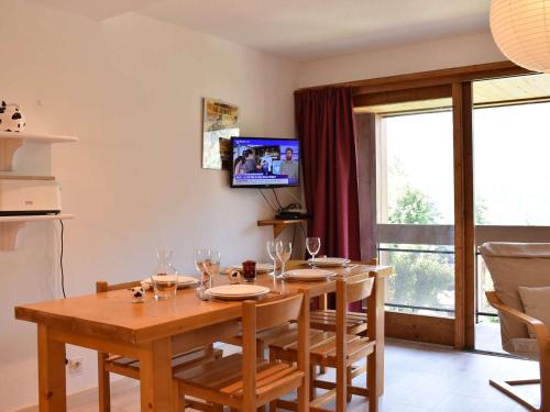 Appartement Cozy pour 6 à Méribel, 2 Chambres, Parking, Proche Télésiège - FR-1-180-573