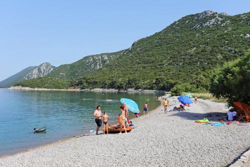 Fotografia z galérie ubytovania Holiday apartments Duba Peljeska, Peljesac - 10230 v destinácii Orebić
