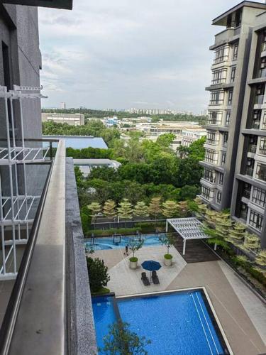 Πισίνα στο ή κοντά στο ALOCASIA Geniehome 3BR Free Wifi @ Utropolis Shah Alam