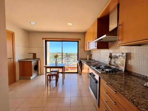 Albufeira Modern 2 With Pool by Homing