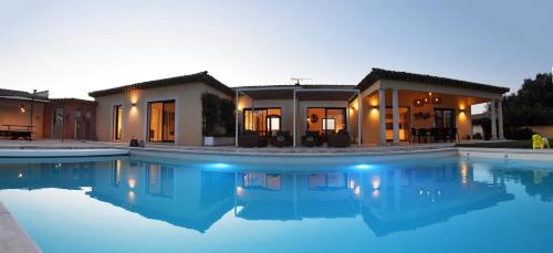 Villa Hameau de Signargues, entre Avignon - Pont du Gard et Uzes