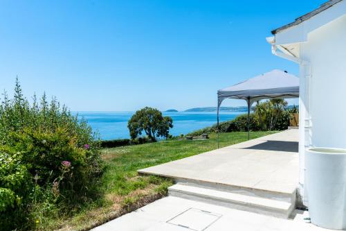 Gallery image of Finest Retreats - Avalon Sea Views in Downderry