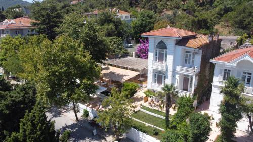 Gallery image of Ikigai Hotel Villa Rıfat in Adalar