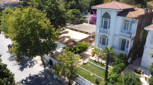 Gallery image of Ikigai Hotel Villa Rıfat in Adalar
