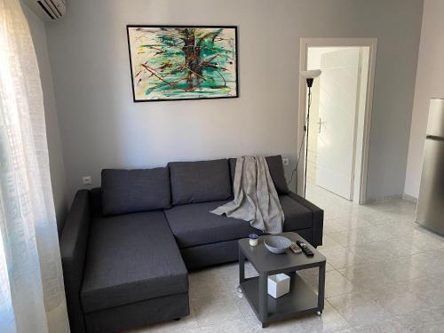 Paraskevi's Apt - City Center w/ Lovely Park View