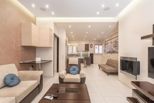 Filoxenia MG Projects Near Acropolis Veeikou
