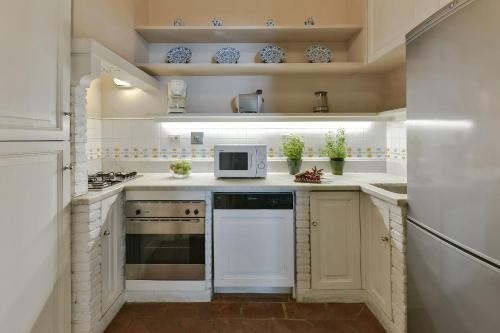 Boccaccio elegant apartment in Oltrarno