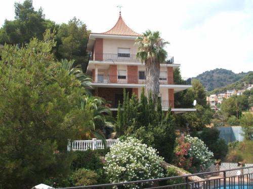 Fotografie z fotogalerie ubytování Casa Rural Porta Del Cel v destinaci Serra