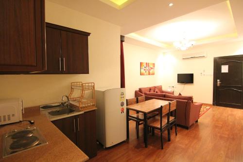 أجنحة تولان الفندقية 1