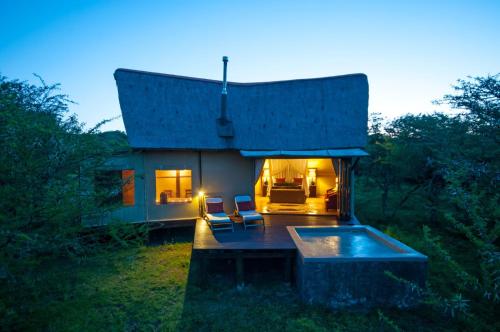 Κήπος έξω από το Bush Lodge – Amakhala Game Reserve