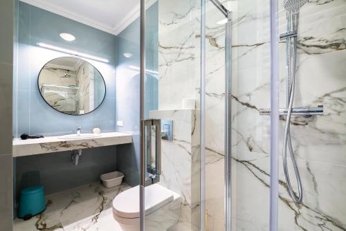 Ένα μπάνιο στο Apartamenty Magia