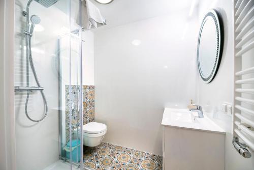 Ένα μπάνιο στο Apartamenty Magia