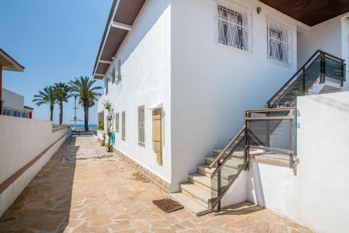 Beach House Cambrils Apartamento en Primera Línea de playa