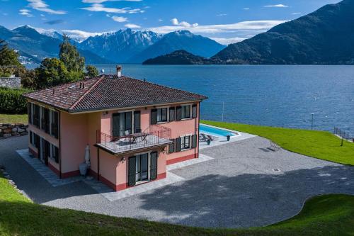 Galeriebild der Unterkunft Villa L'angelo Del Lario in Carlazzo