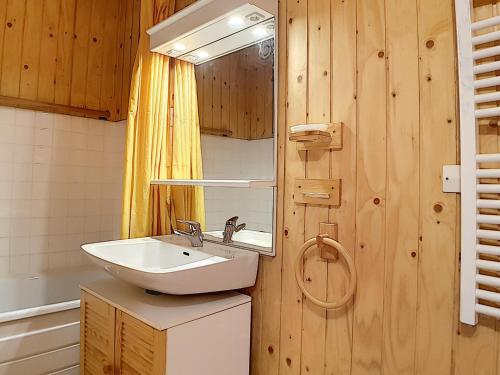 Appartement lumineux 2 Pièces - 5 pers - Balcon sud - FR-1-344-1016