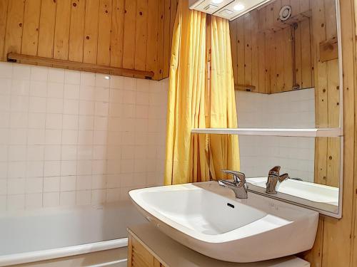 Appartement lumineux 2 Pièces - 5 pers - Balcon sud - FR-1-344-1016