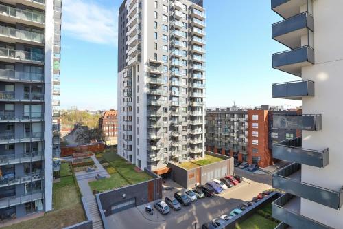 Old Town Bastion Walowa Apartments by Noclegi Renters